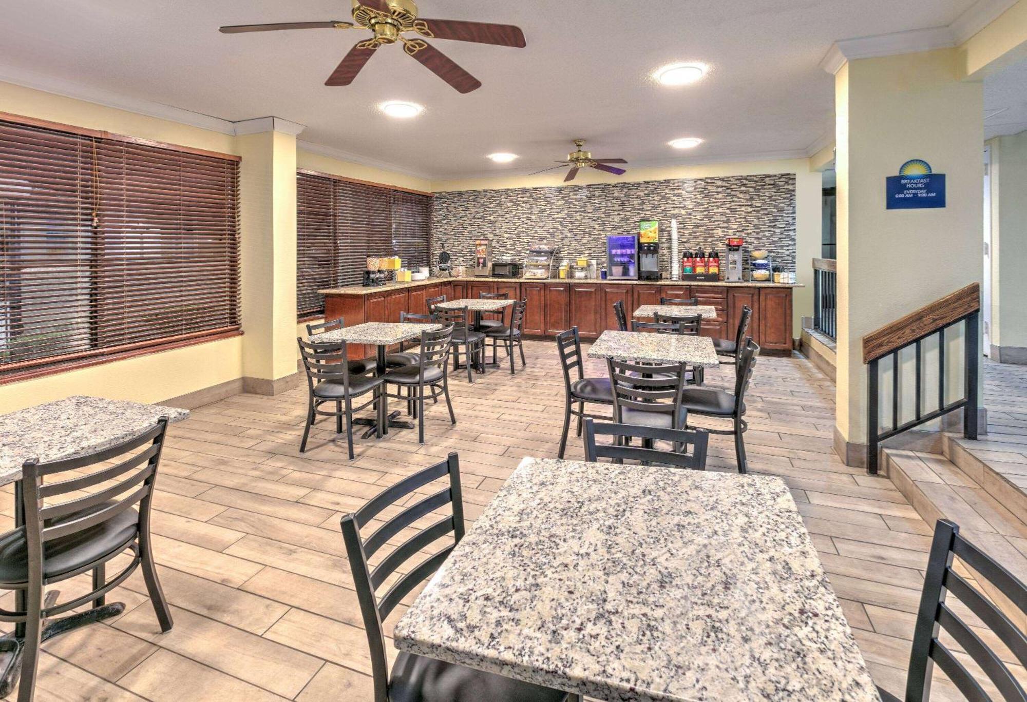 Days Inn Greenville MS Extérieur photo