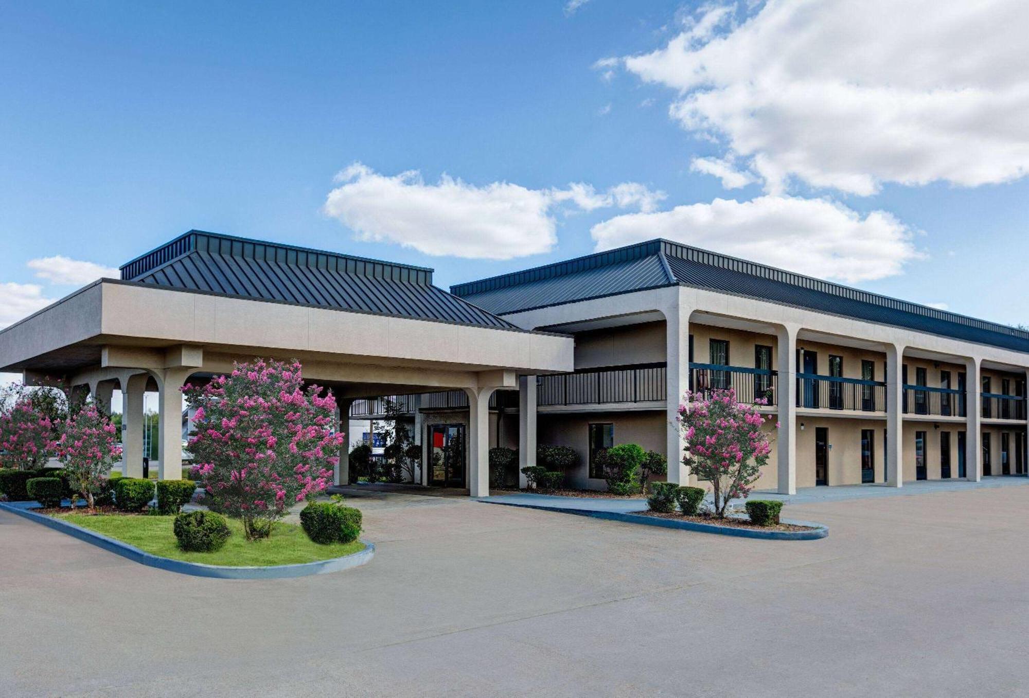 Days Inn Greenville MS Extérieur photo